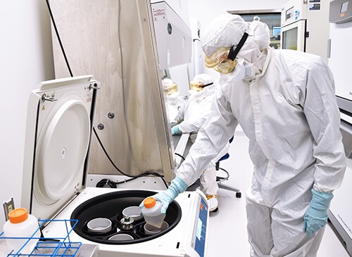 安全で効果的なバイオ医薬品を提供するために、戦略的なパートナーと共にバイオ医薬品規制の課題を乗り越える